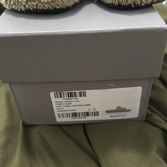 Balenciaga Slides - Picture 2 of 2